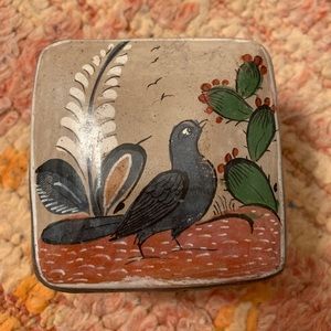 Adorable bird trinket ceramic box